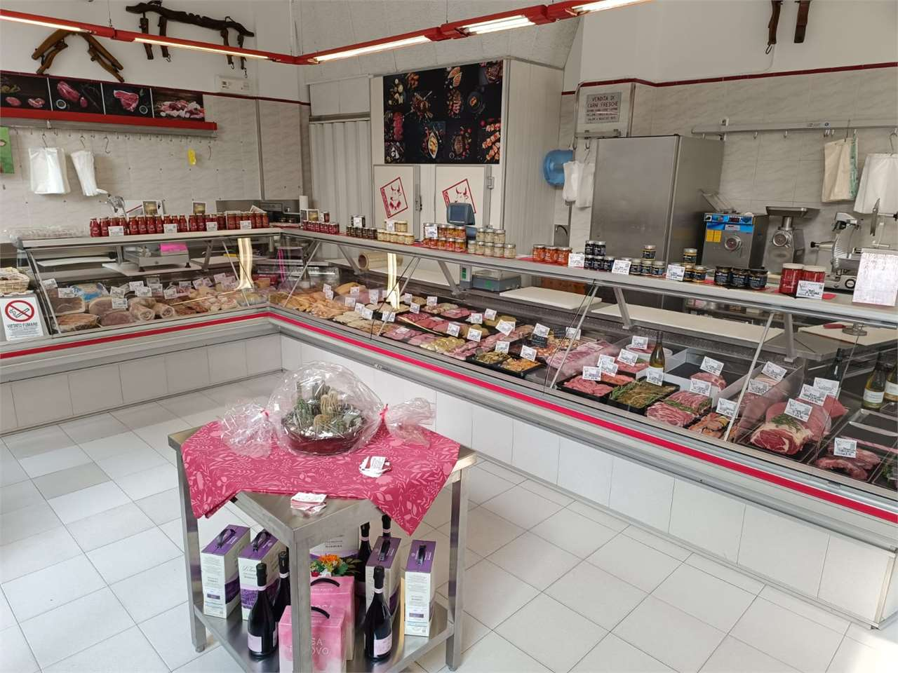 negozio in vendita a Rivoli in zona Cascine Vica