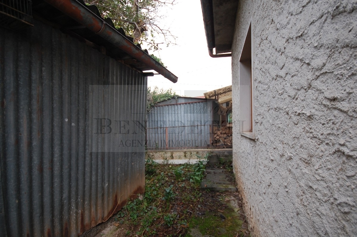 appartamento in vendita a Pietrasanta in zona Crociale