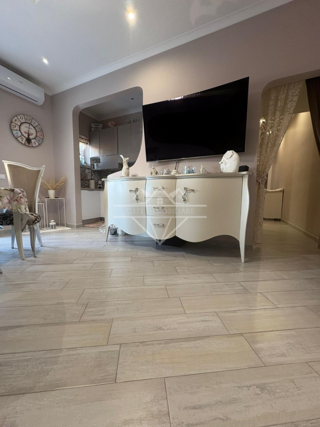 appartamento in vendita a Carrara in zona Avenza