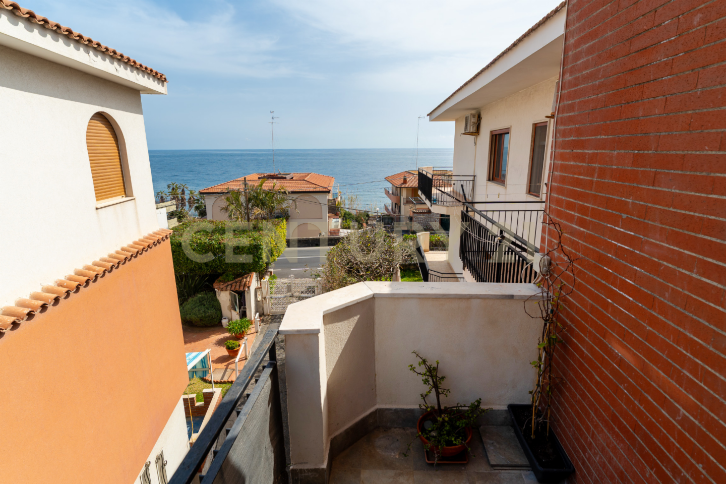 appartamento in vendita ad Aci Castello