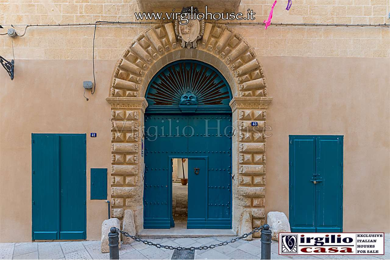 intera palazzina in vendita a Grottaglie