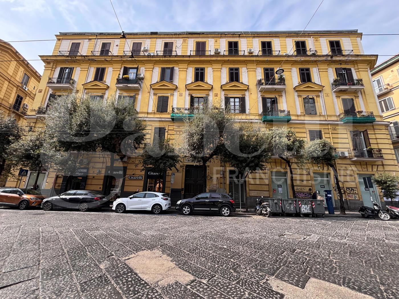 appartamento in vendita a Napoli in zona Pendino / San Giuseppe