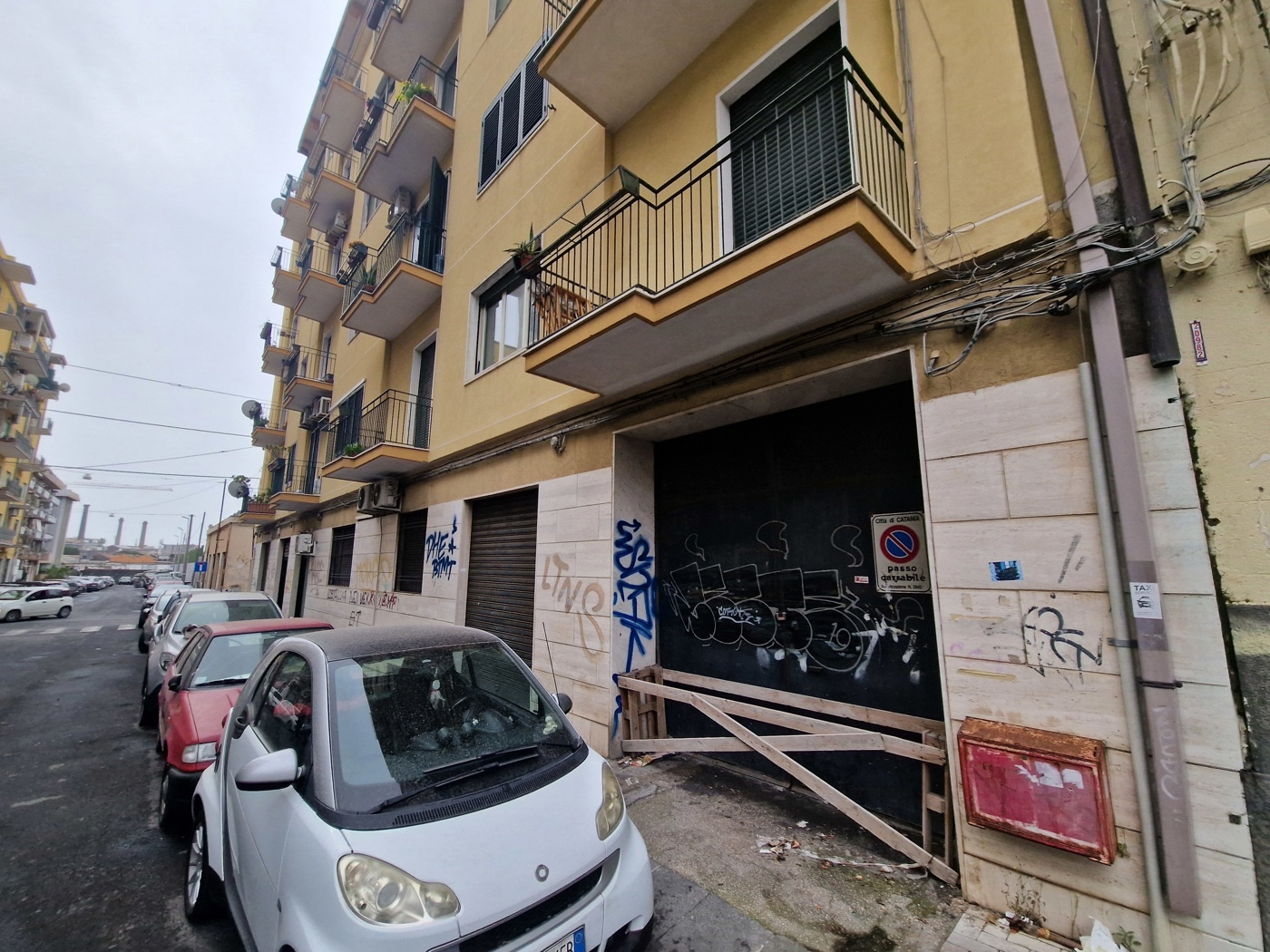 locale commerciale in vendita a Catania