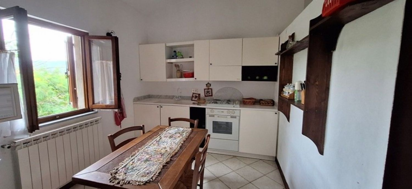 casa indipendente in vendita a Bagni di Lucca