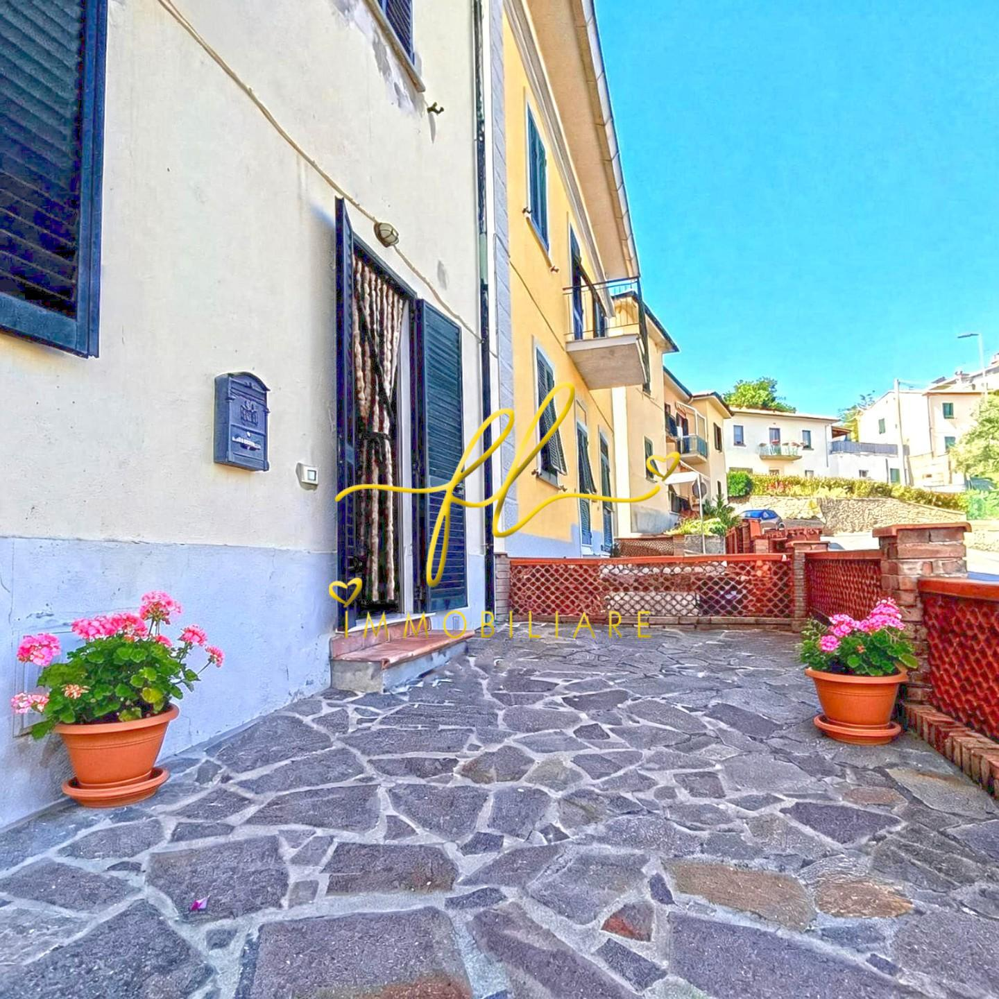 appartamento in vendita a Pomarance in zona Montecerboli