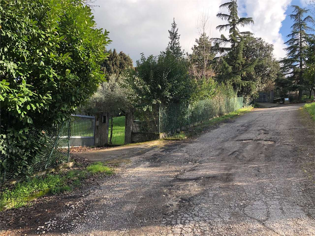 terreno in vendita a Todi