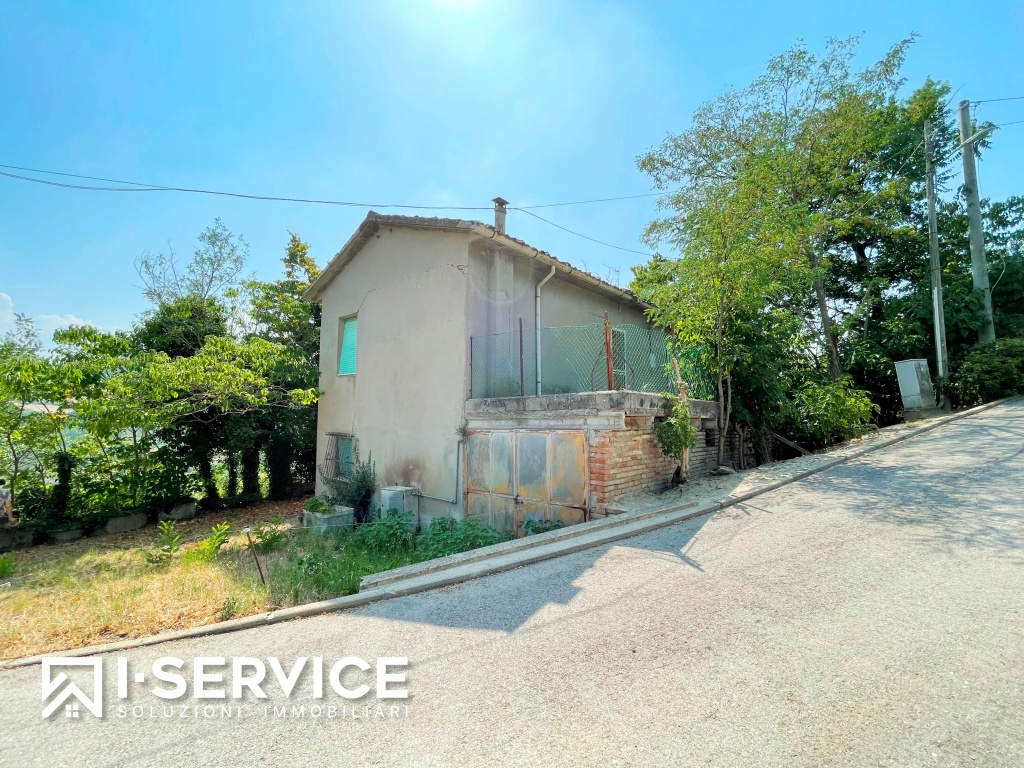 casa indipendente in vendita a Cesena in zona Formignano