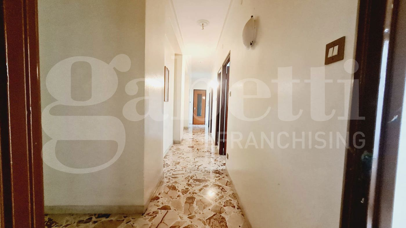 appartamento in vendita a Palermo in zona Montegrappa / Santa Rosalia