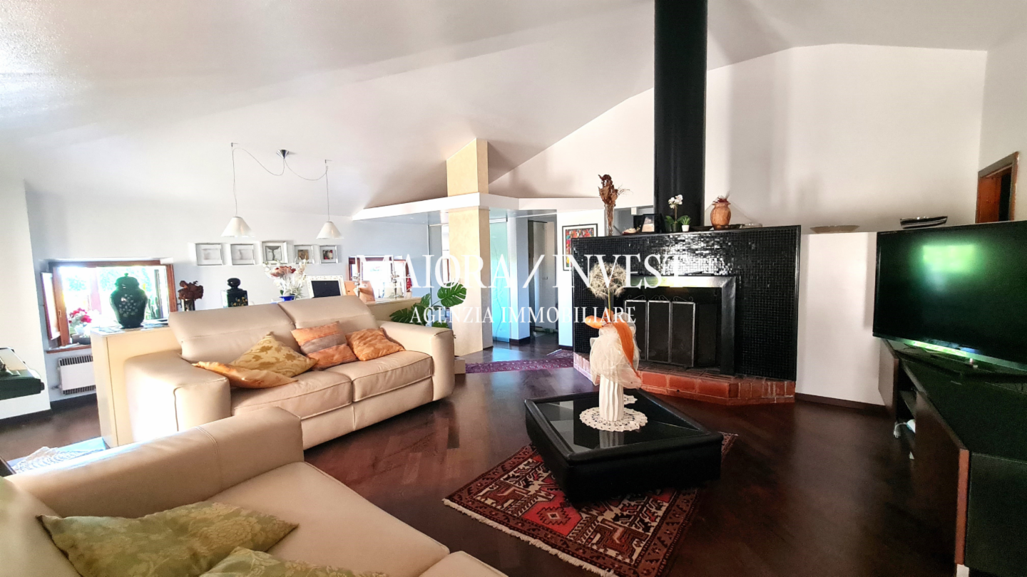 pentavano in vendita a Falconara Marittima