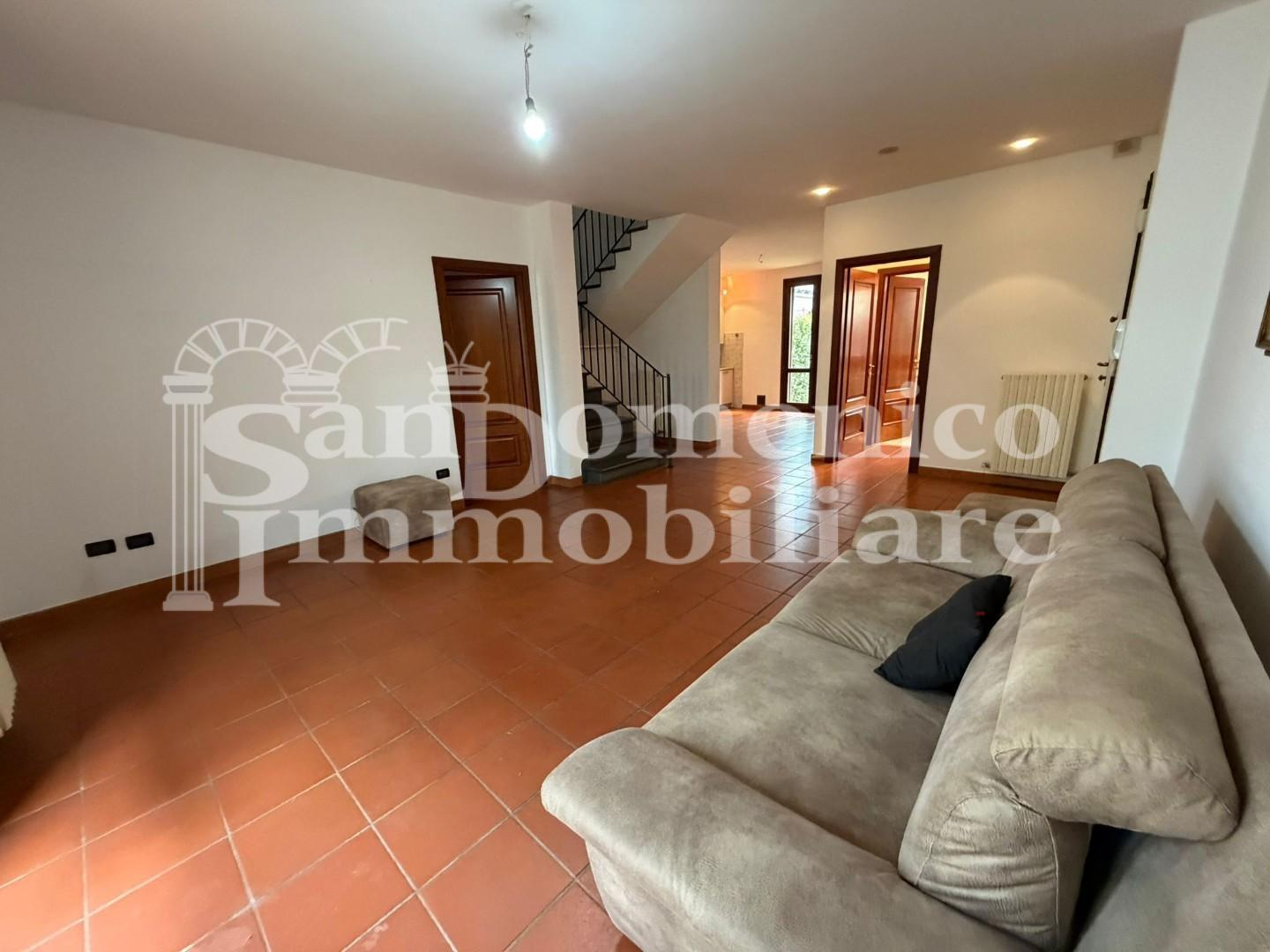 casa indipendente in vendita a Cascina in zona San Casciano
