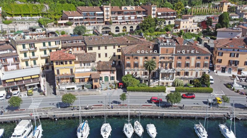 villa in vendita a Toscolano-Maderno in zona Maderno