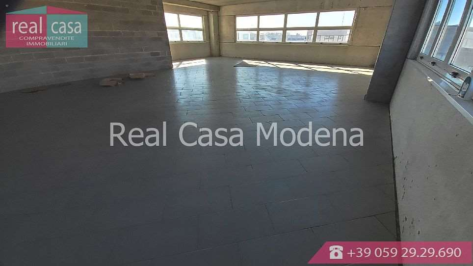 ufficio in affitto a Modena in zona Crocetta