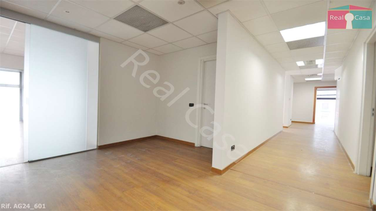 ufficio in affitto a Modena in zona Sant'Agnese