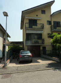 casa indipendente in vendita a San Gillio