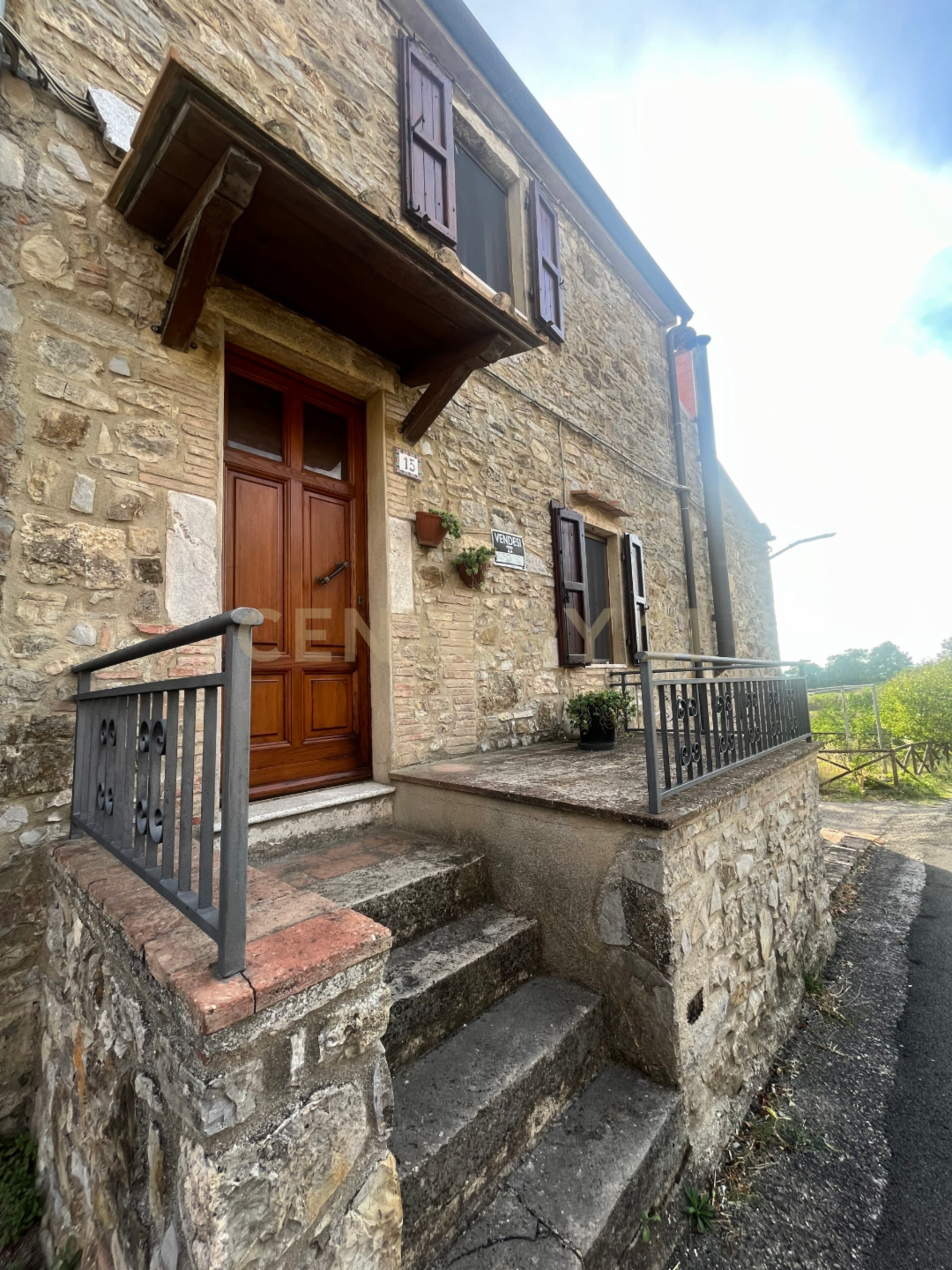 casa indipendente in vendita a Semproniano in zona Catabbio