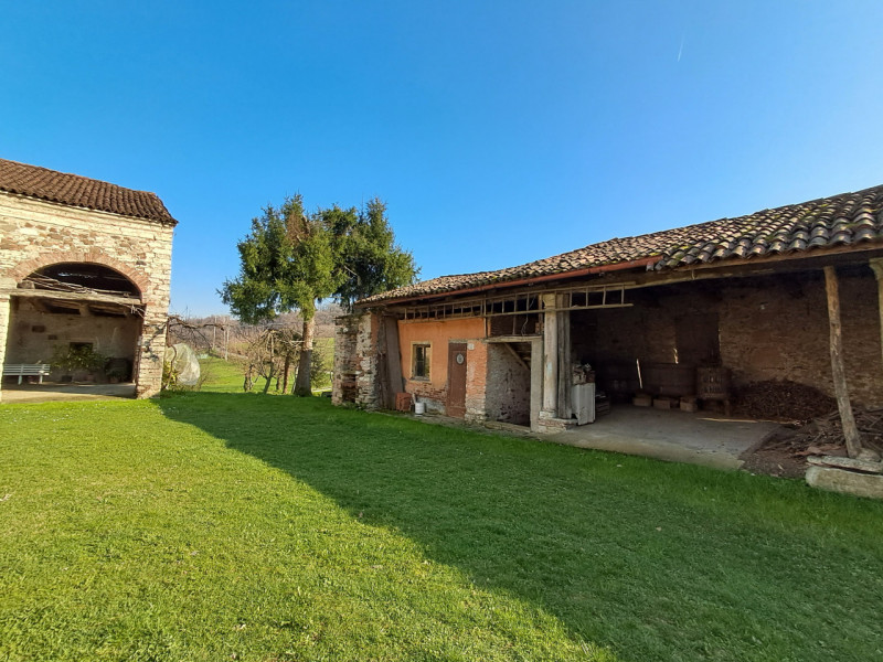 casa indipendente in vendita a San Vito di Leguzzano in zona Leguzzano