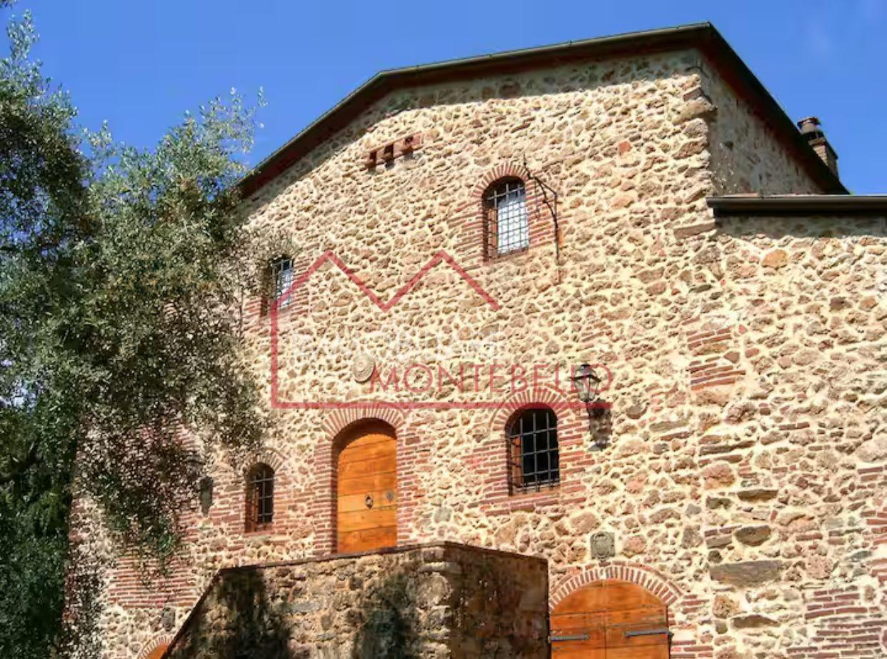 casale in vendita a Camaiore