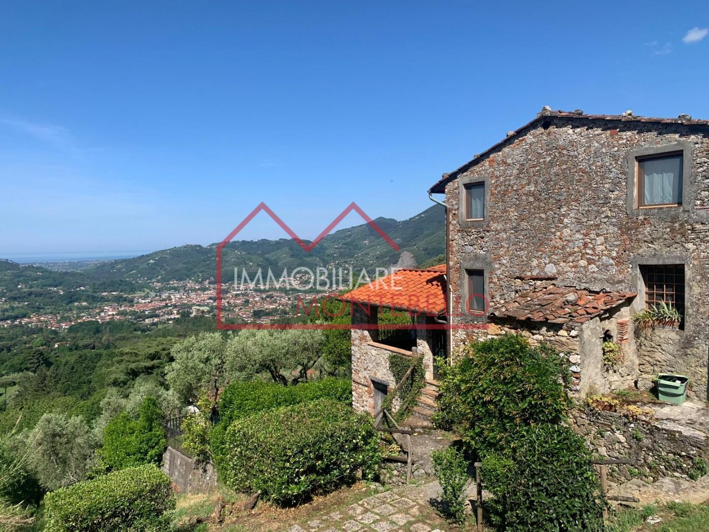casa indipendente in vendita a Camaiore in zona Pieve di Camaiore