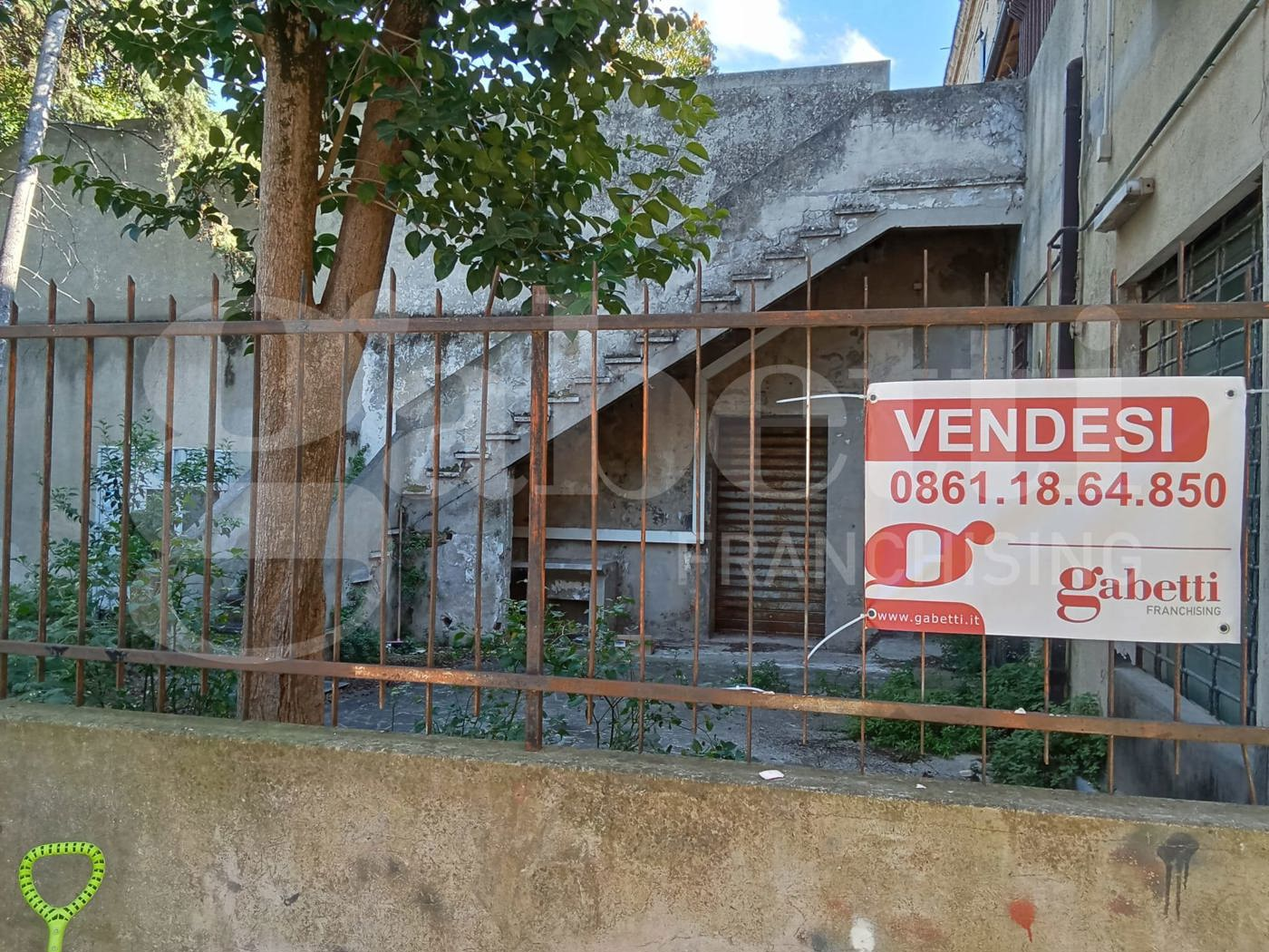 trivano in vendita a Giulianova