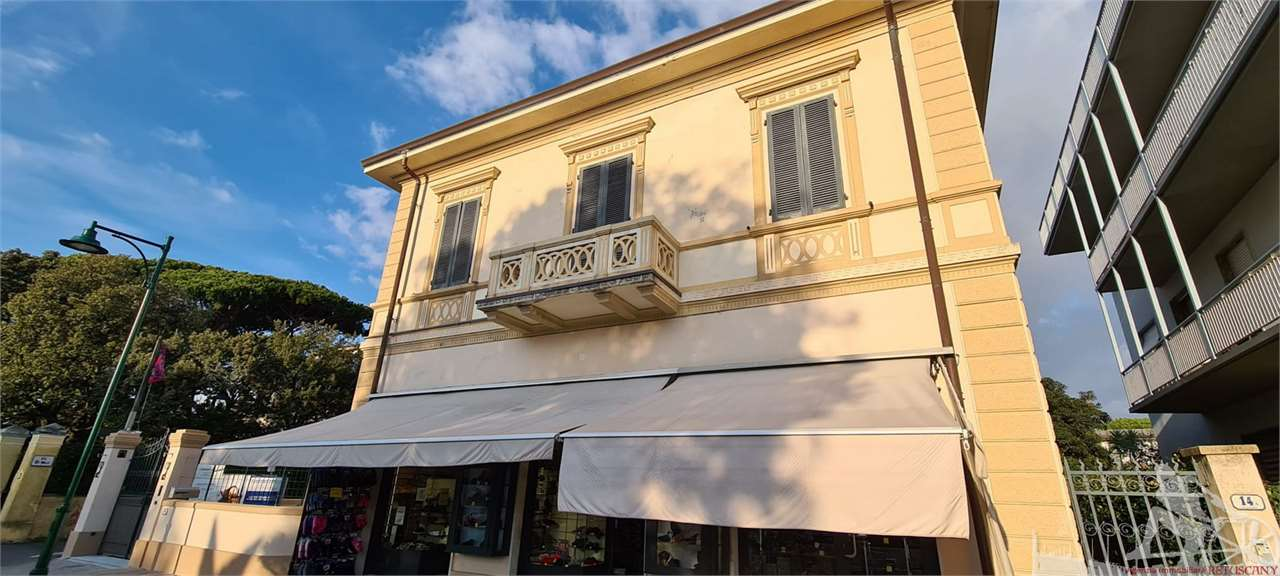 appartamento in affitto a Forte dei Marmi in zona Vittoria Apuana