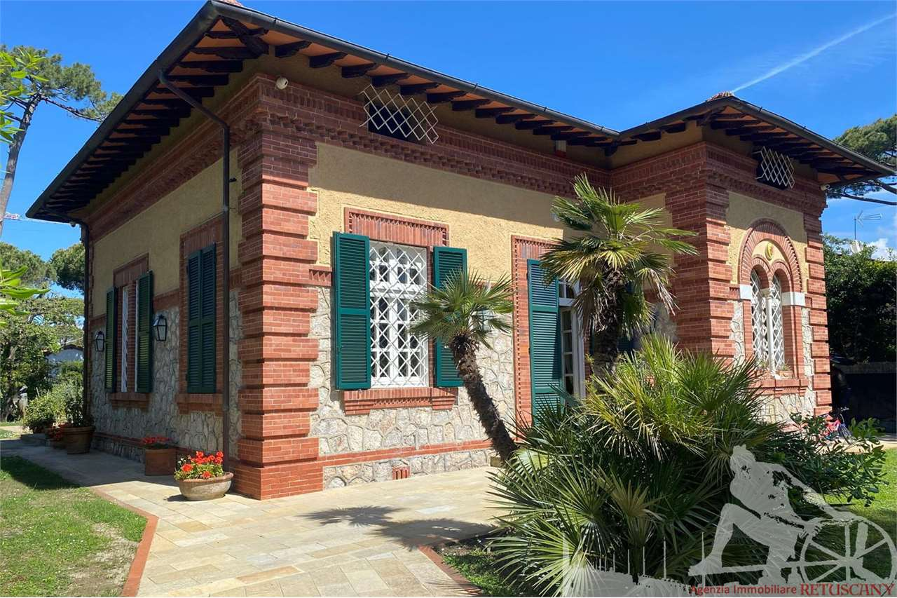 casa indipendente in affitto a Forte dei Marmi in zona Roma Imperiale