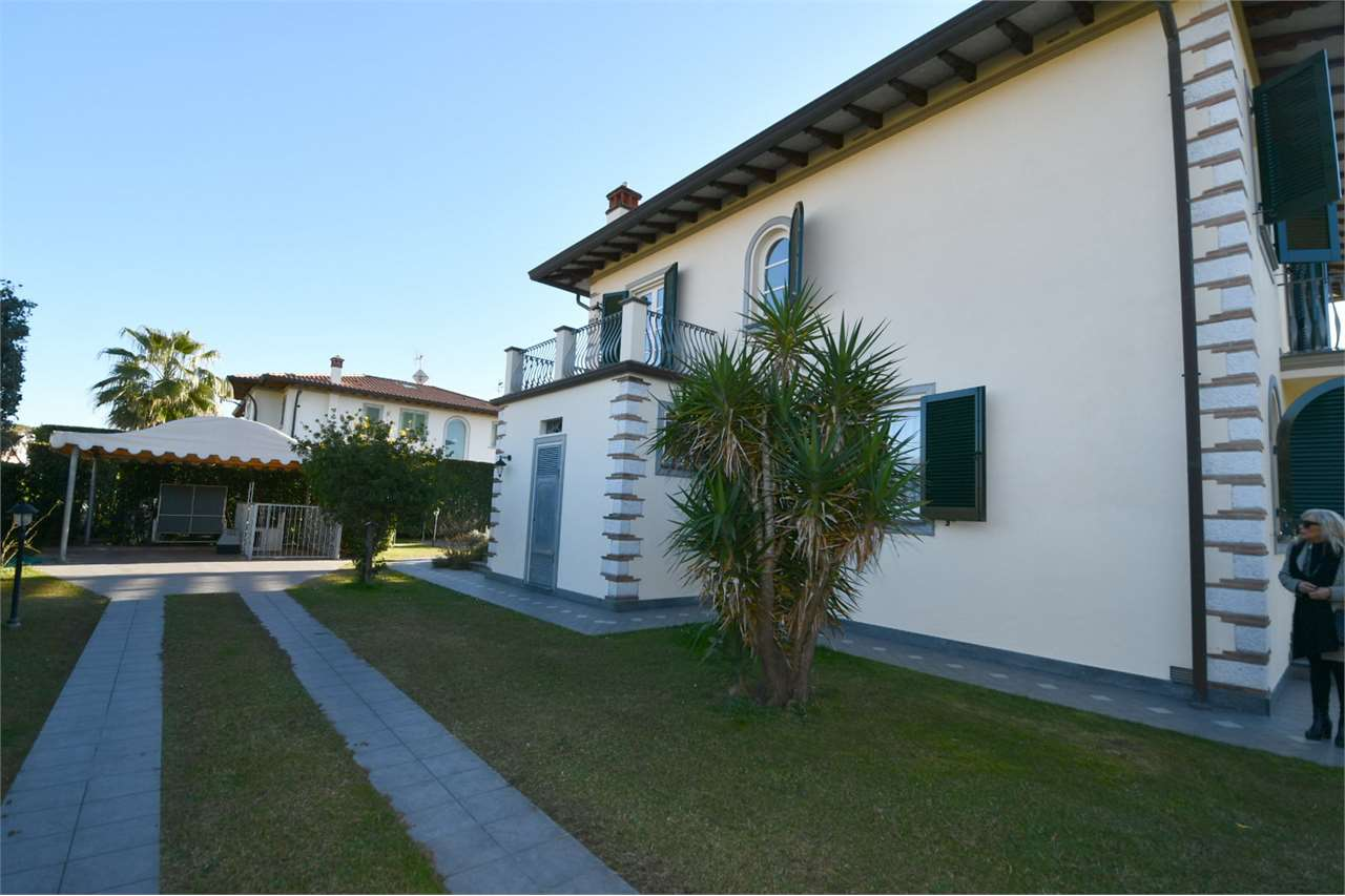 casa indipendente in affitto a Forte dei Marmi