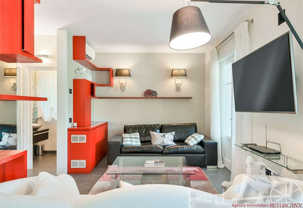 casa indipendente in vendita a Forte dei Marmi in zona Vittoria Apuana