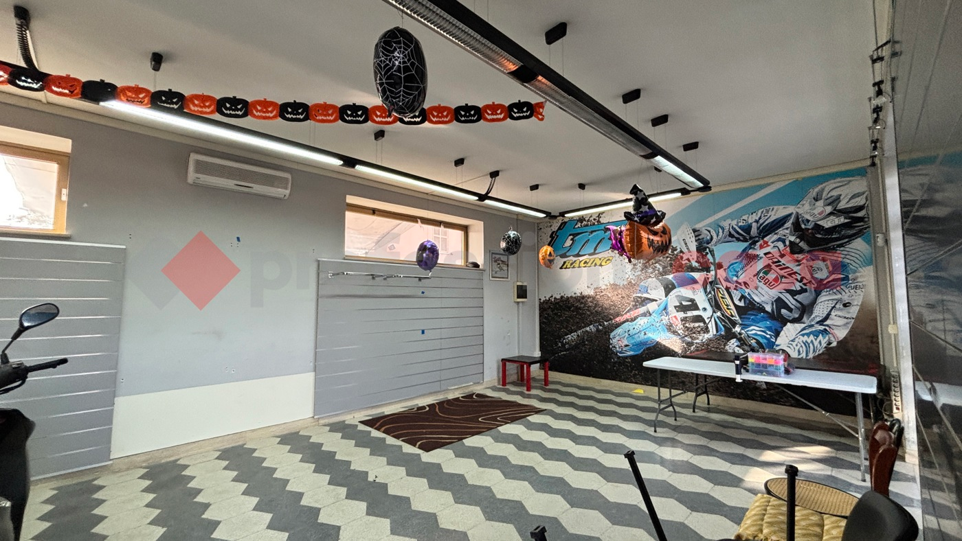 immagine annuncio 1 di 8