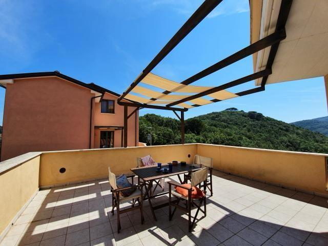appartamento in vendita a Rio in zona Cavo