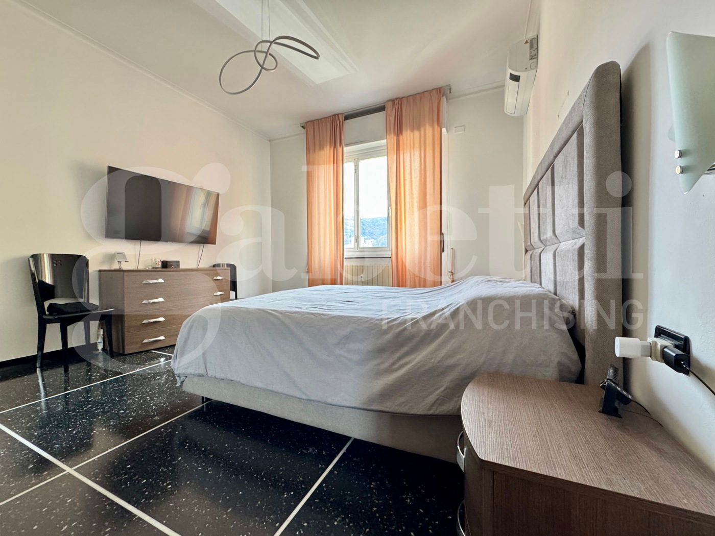 appartamento in vendita a Genova in zona Quezzi