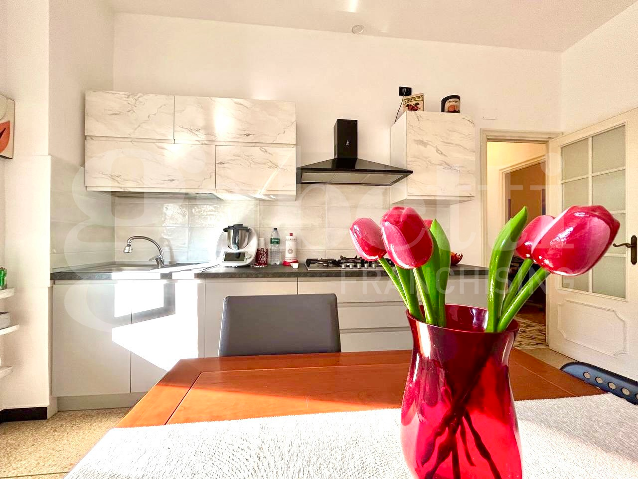 appartamento in vendita a Genova in zona Marassi