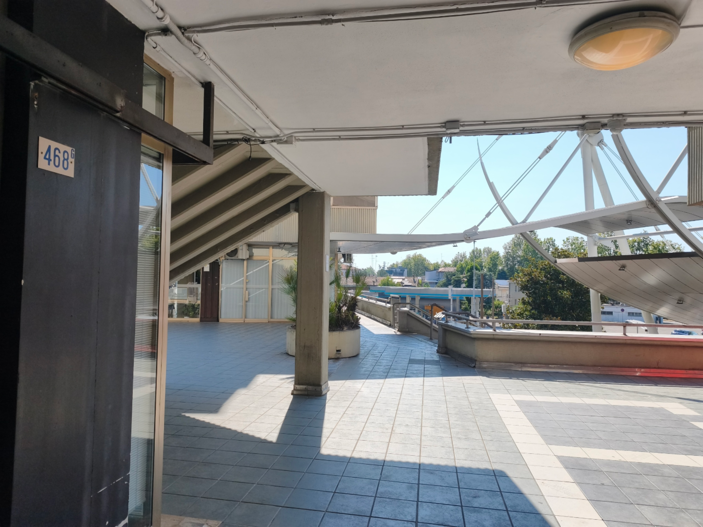 locale commerciale in vendita a Modena in zona San Faustino