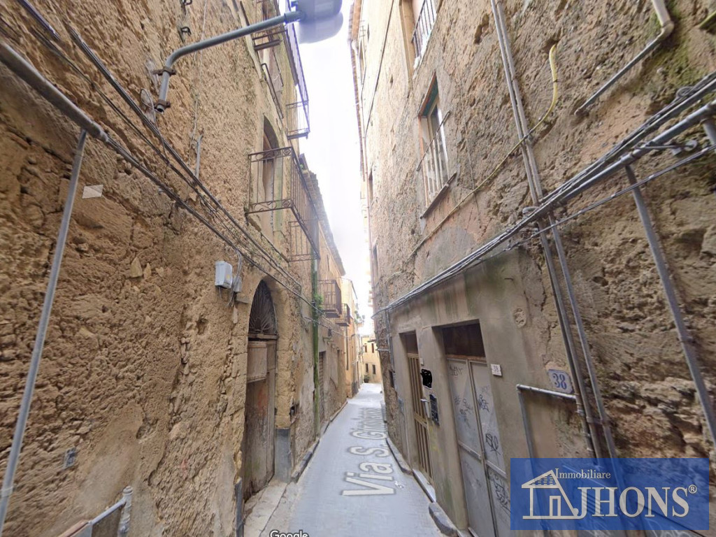 casa indipendente in vendita ad Enna in zona Enna Alta