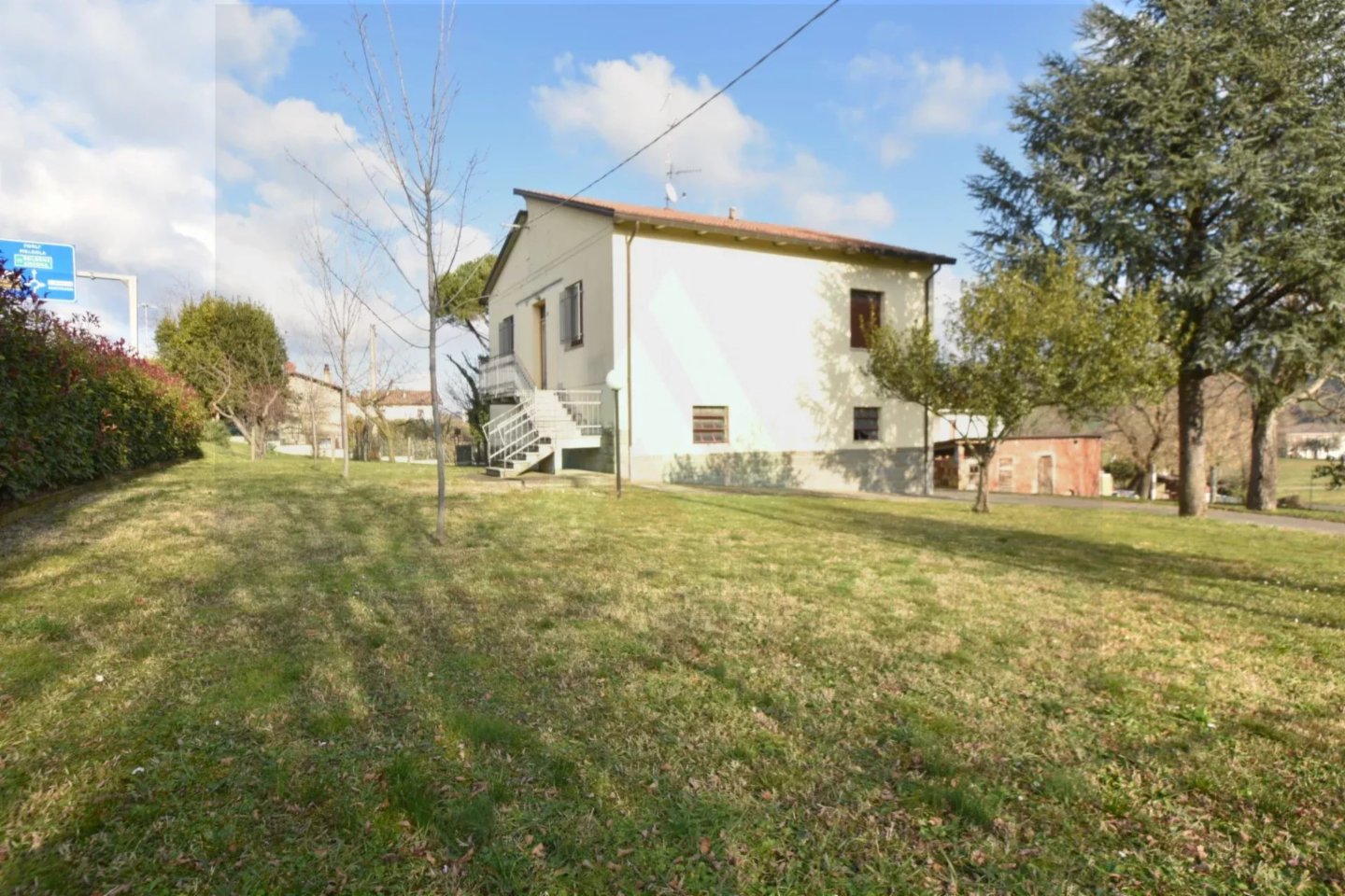 casa indipendente in vendita a Meldola in zona San Colombano