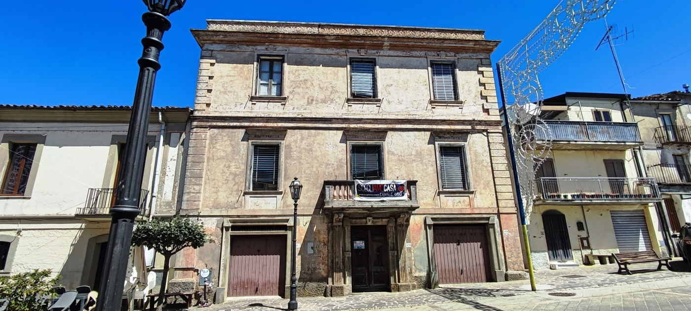 appartamento in vendita a Girifalco