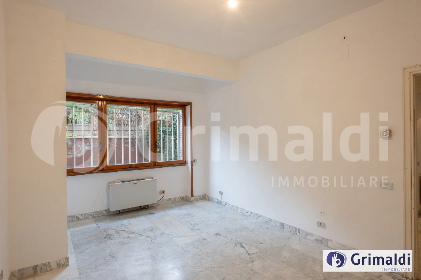 appartamento in vendita a Roma in zona Ardeatino