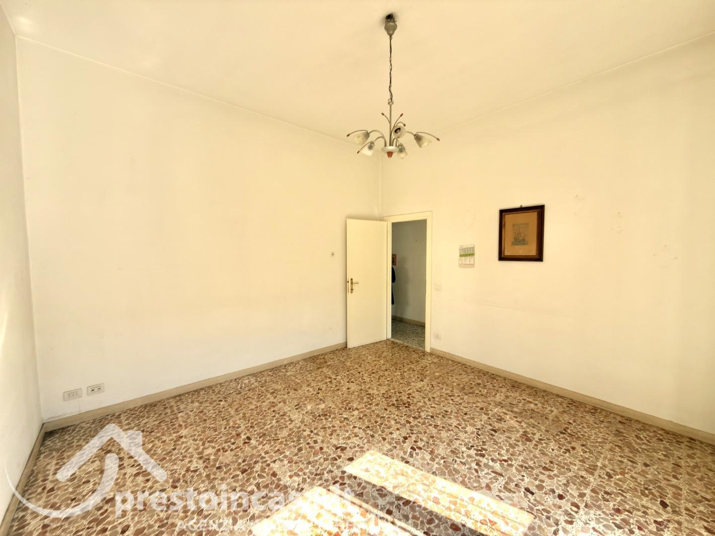 appartamento in vendita a Viareggio