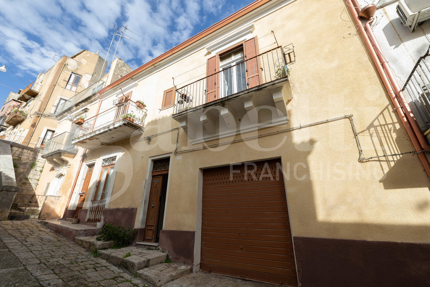 casa indipendente in vendita a Ragusa in zona Ragusa Centro