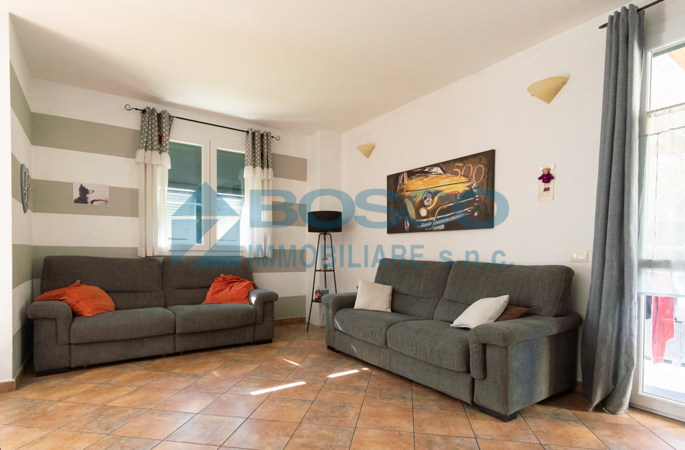 casa indipendente in vendita a Riccò del Golfo di Spezia