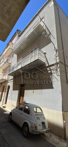 appartamento in vendita ad Alcamo in zona Centro Città