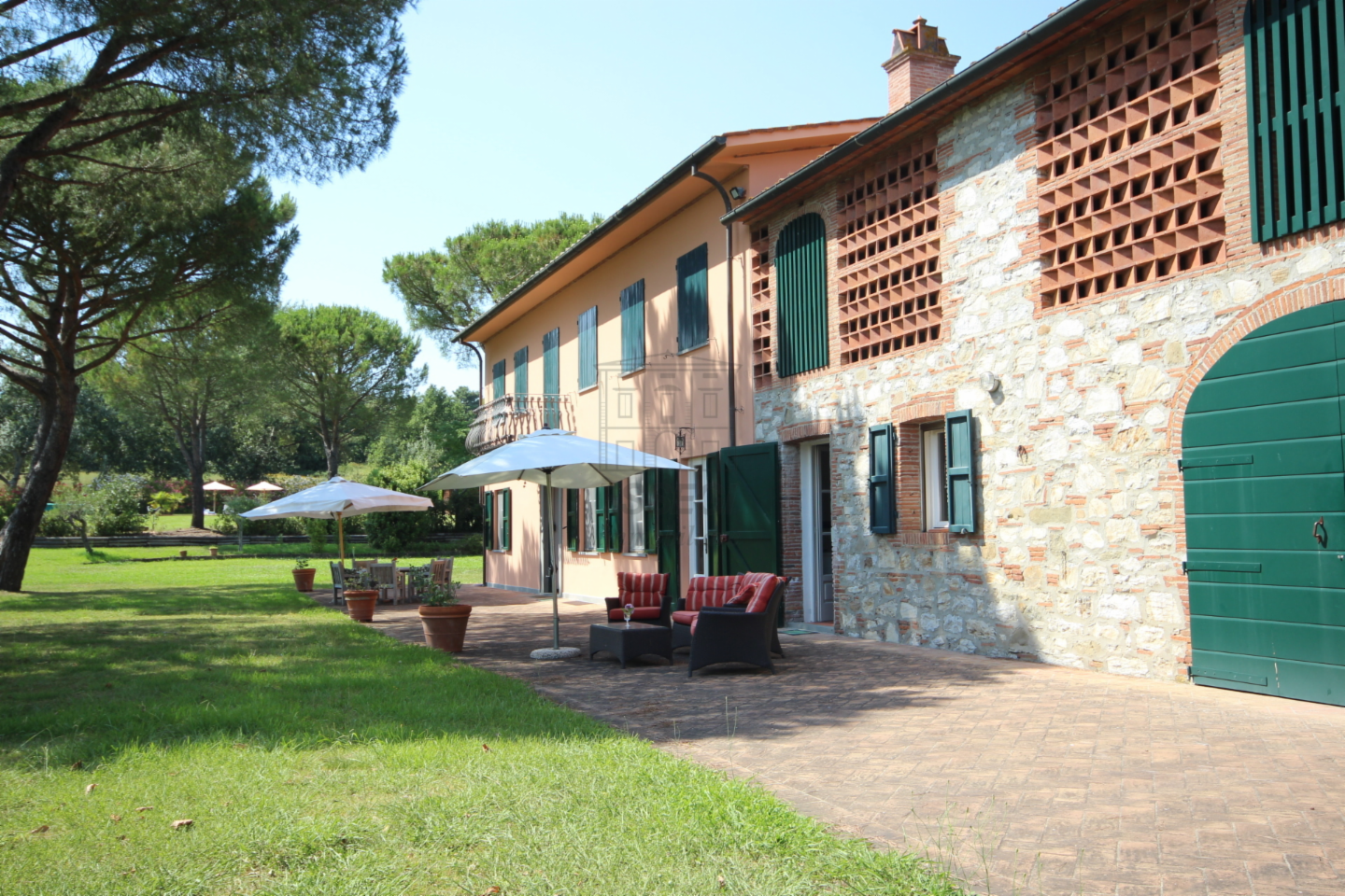 casa indipendente in vendita a Montecarlo