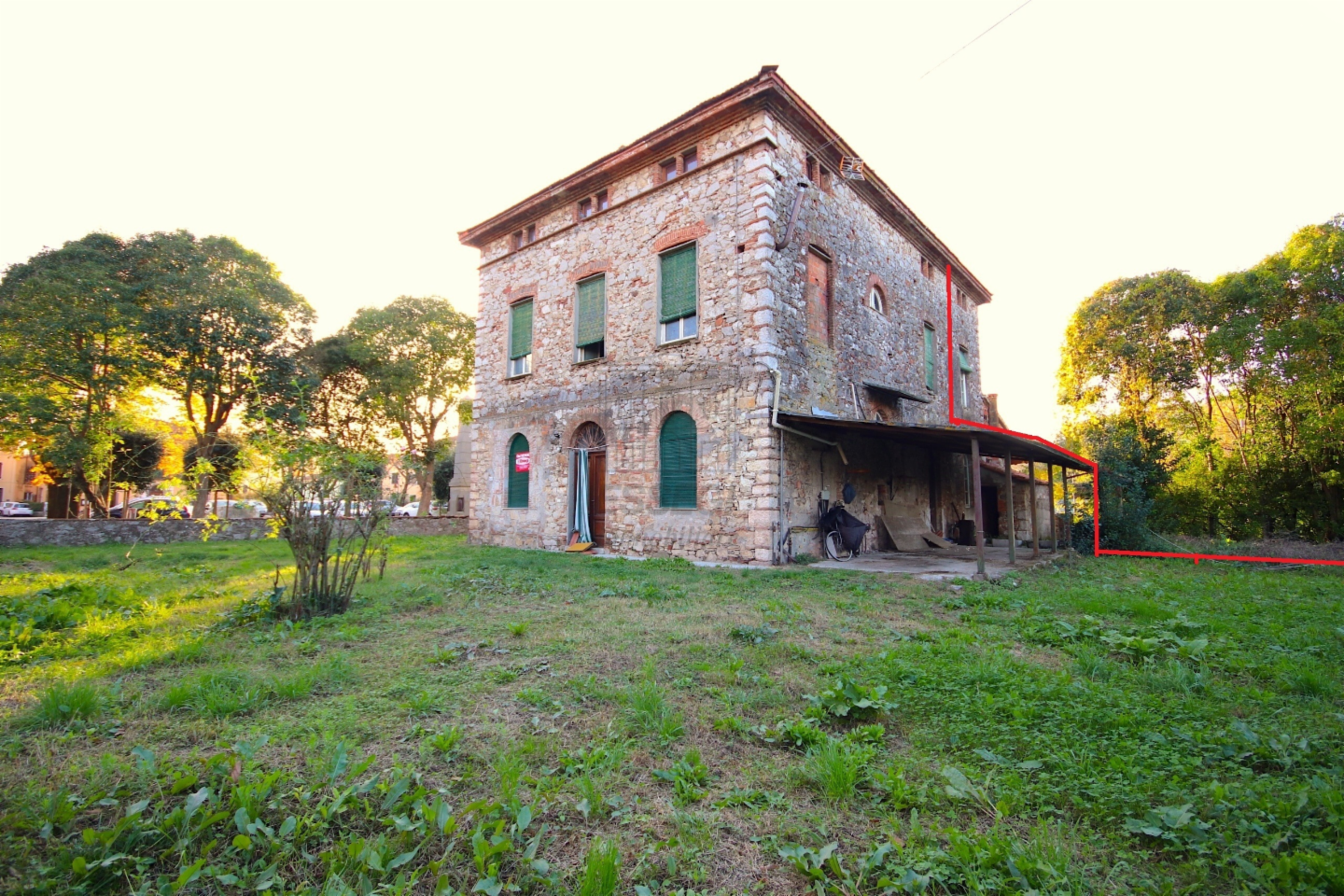 casa indipendente in vendita a Lucca in zona Nozzano