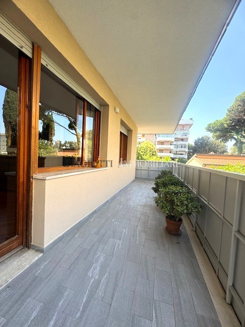 pentavano in vendita a Livorno