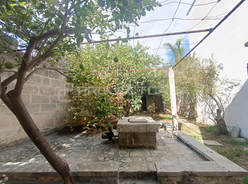 casa indipendente in vendita a Soleto