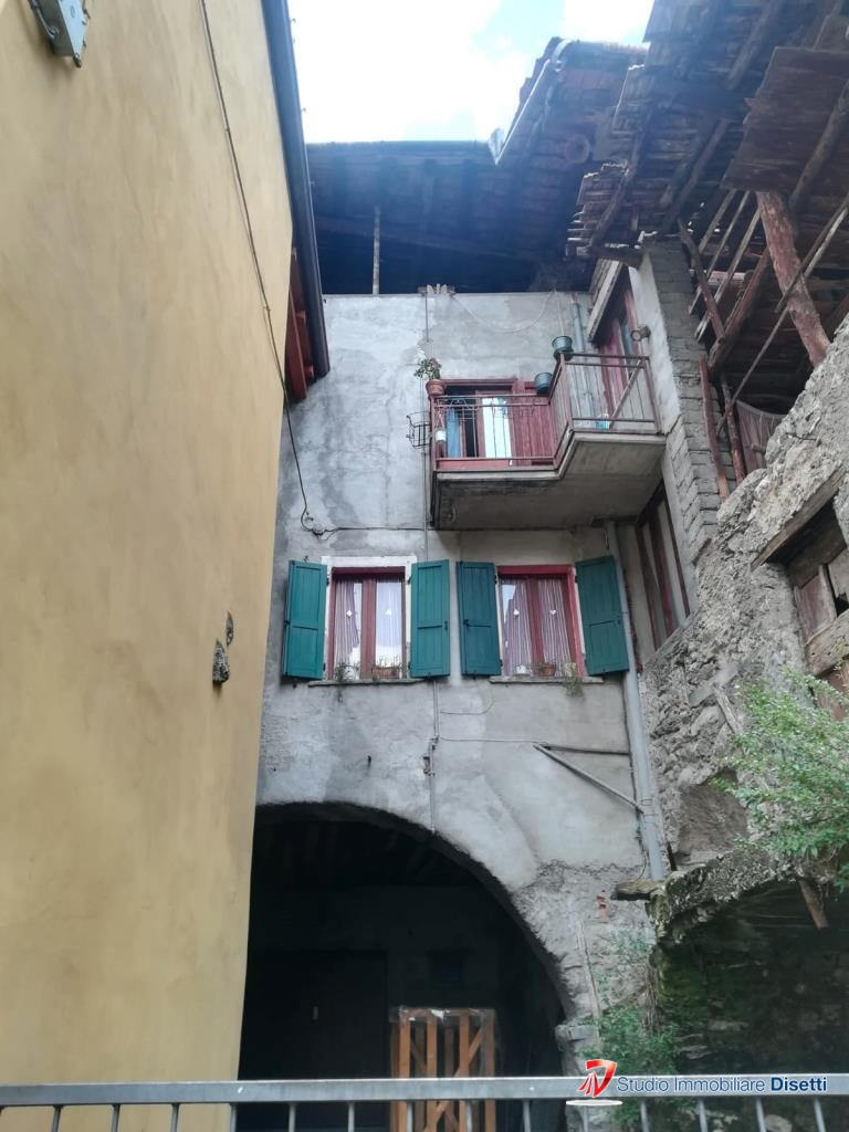 casa semindipendente in vendita a Losine