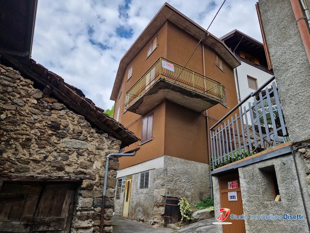 casa indipendente in vendita a Berzo Demo