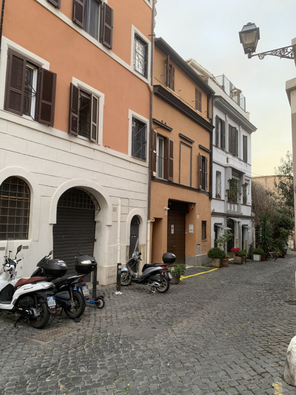 appartamento in vendita a Roma in zona Trastevere