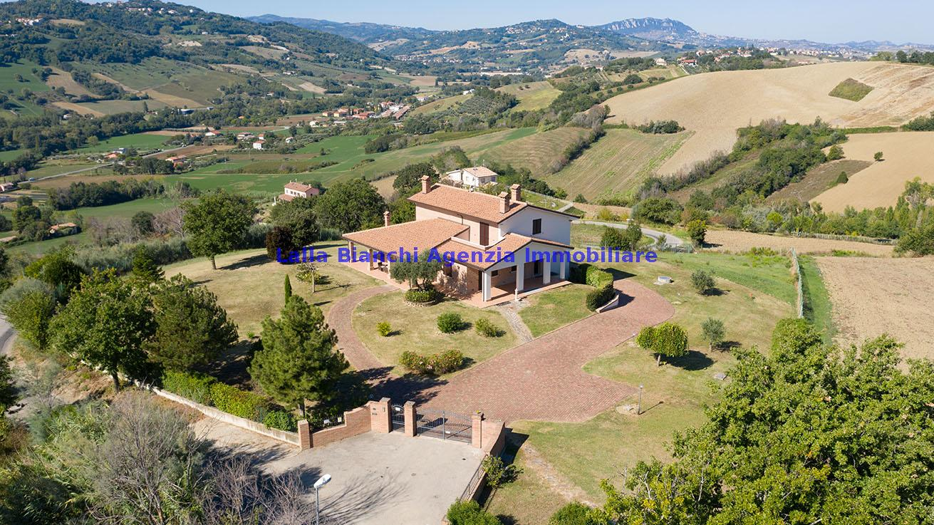 casa indipendente in vendita a San Clemente in zona Sant'andrea in Casale