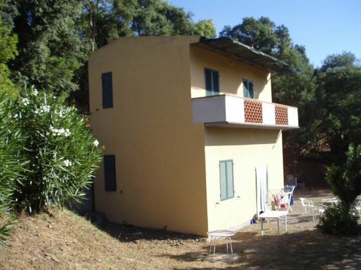 casa indipendente in vendita a Capoliveri in zona Naregno
