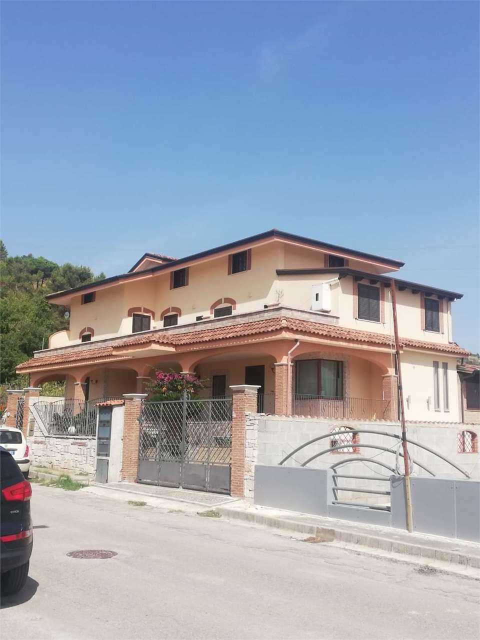 casa indipendente in vendita a Sparanise